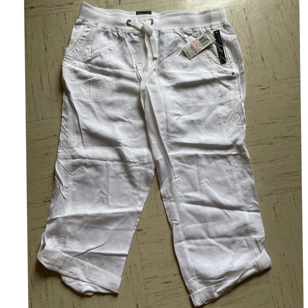 Women’s INC Regular Fit Capri Pants